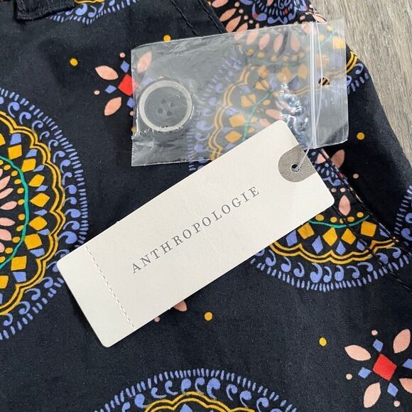 NWT Maeve by Anthropologie Abstract City Shorts Black Motif - Size: 4 - Picture 7 of 10